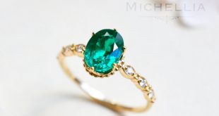 emerald engagement rings 14k/18k emerald engagement ring with diamond, solid gold emerald crown ring,  vintage yujuour