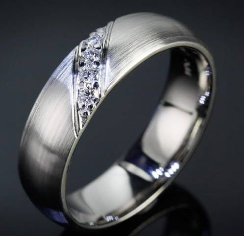 Reasons why engagement rings for men is fast becoming a new trend