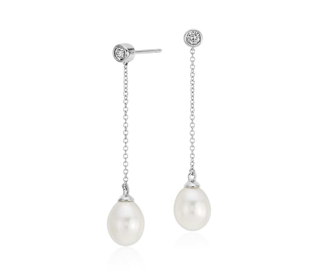 freshwater cultured pearl and diamond drop earrings in 14k white gold  (7.5mm) ctutpmq