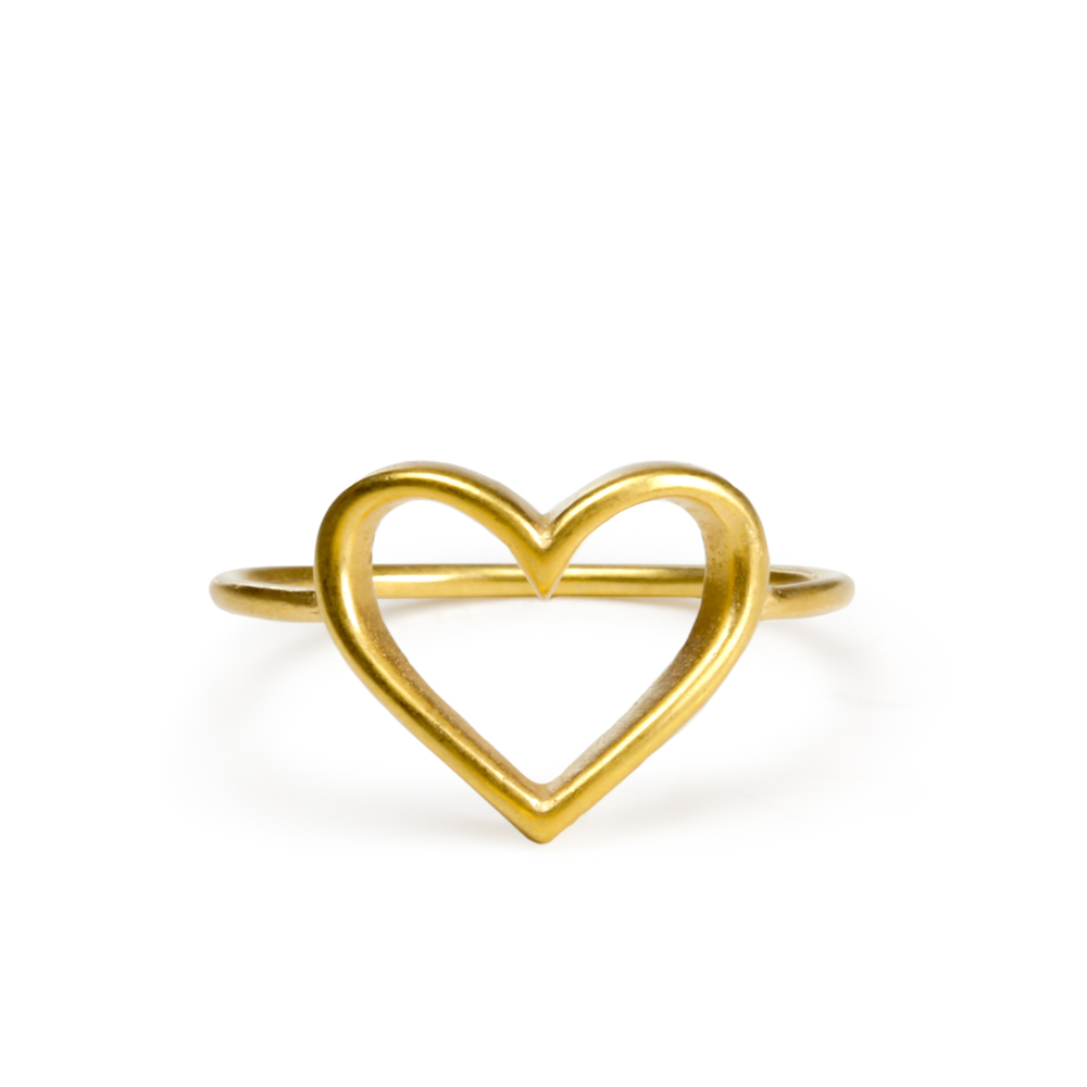 Gold Heart Ring Is In Fashion Again