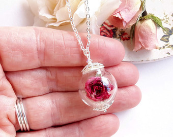 real rose necklace, real flower necklace, rose necklace, pink rose, real  flower zqoebar