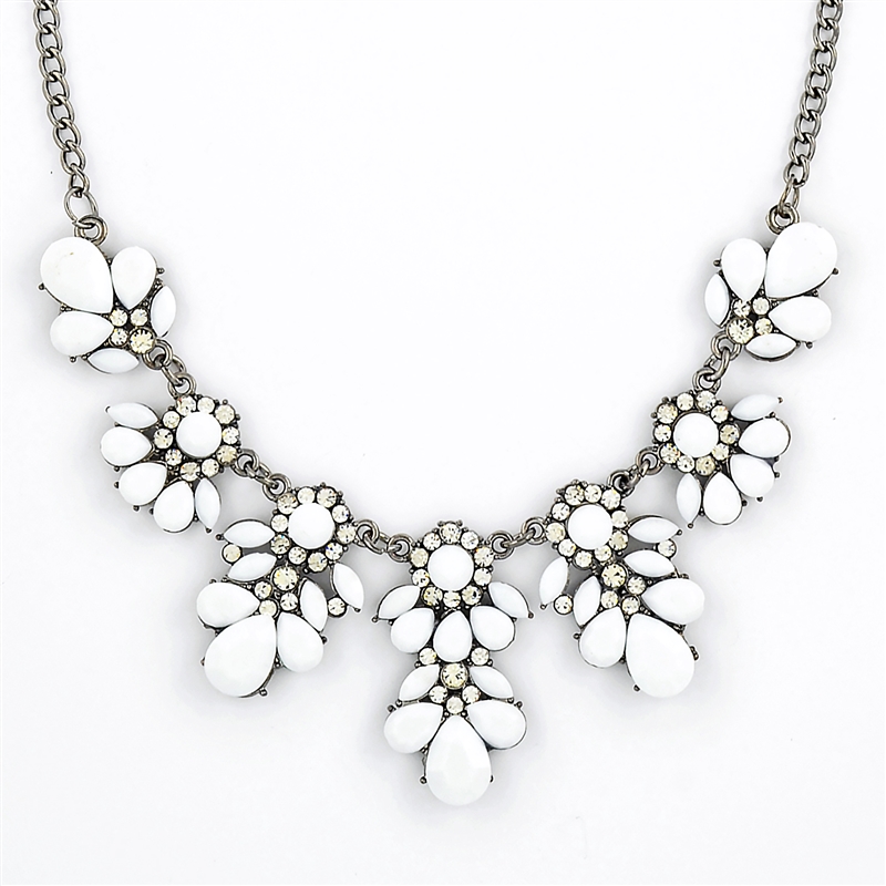 stone bib necklace, white stone bib, bib necklace, white necklace, crystal  necklace uvqfdct