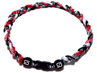 triple titanium necklace (red/black/white) wegihij