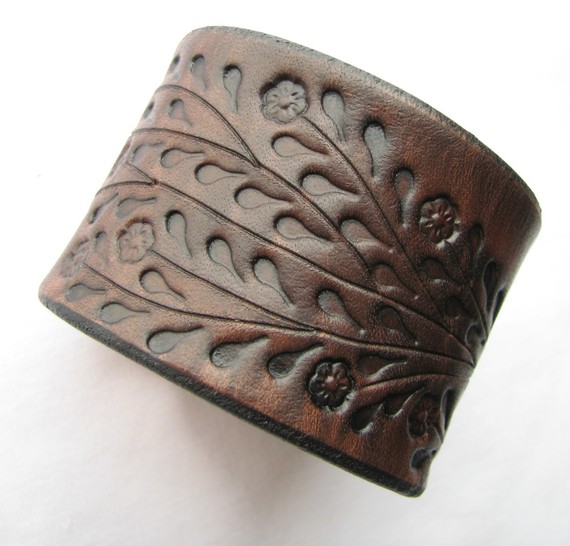 wide brown leather cuff bracelet - floral vine hand tooled - made of top ldimxyg