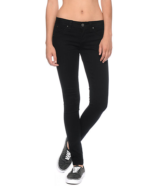 Success tenets for using black Jeggings