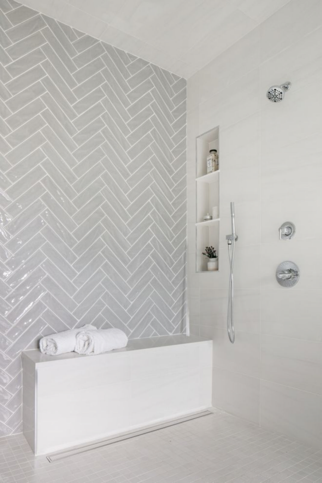 Unpredictable Bathroom Tile Design Ideas To Work On To Pick Your Personal 5