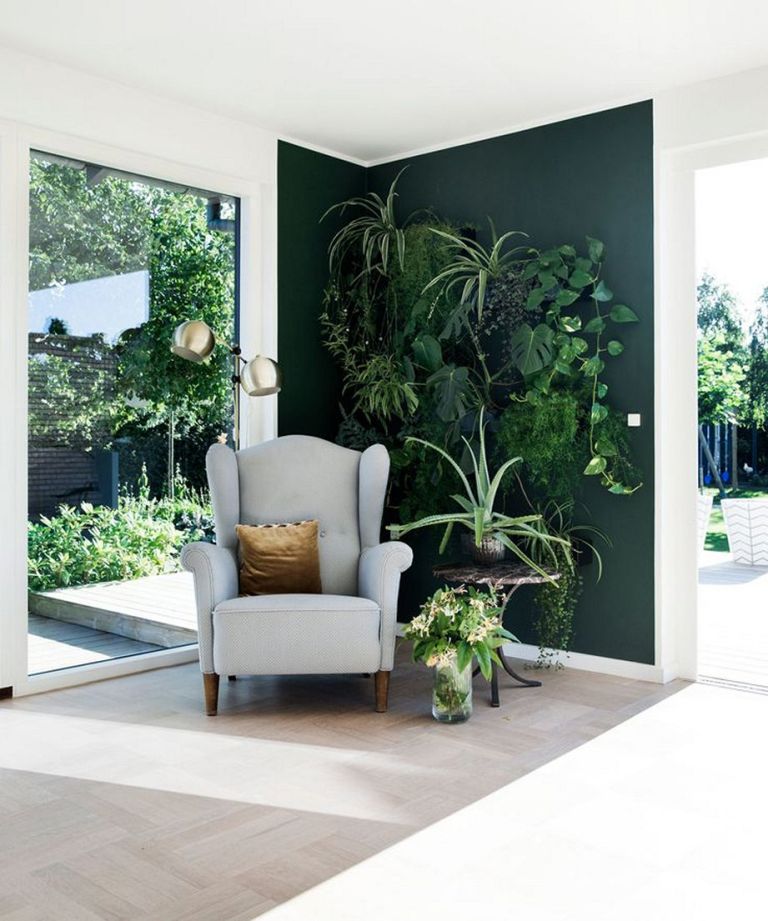 Fantastic ideas for vertical garden plant walls 7
