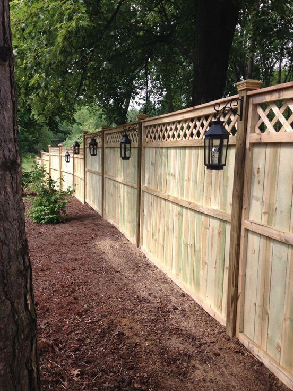 The cheapest wooden privacy fence 32