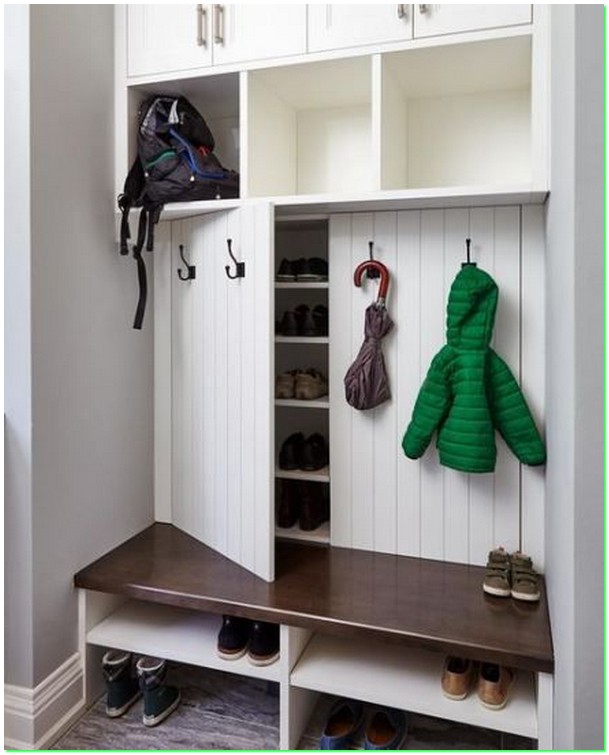 40+ extraordinary mudroom bench ideas for your home 42