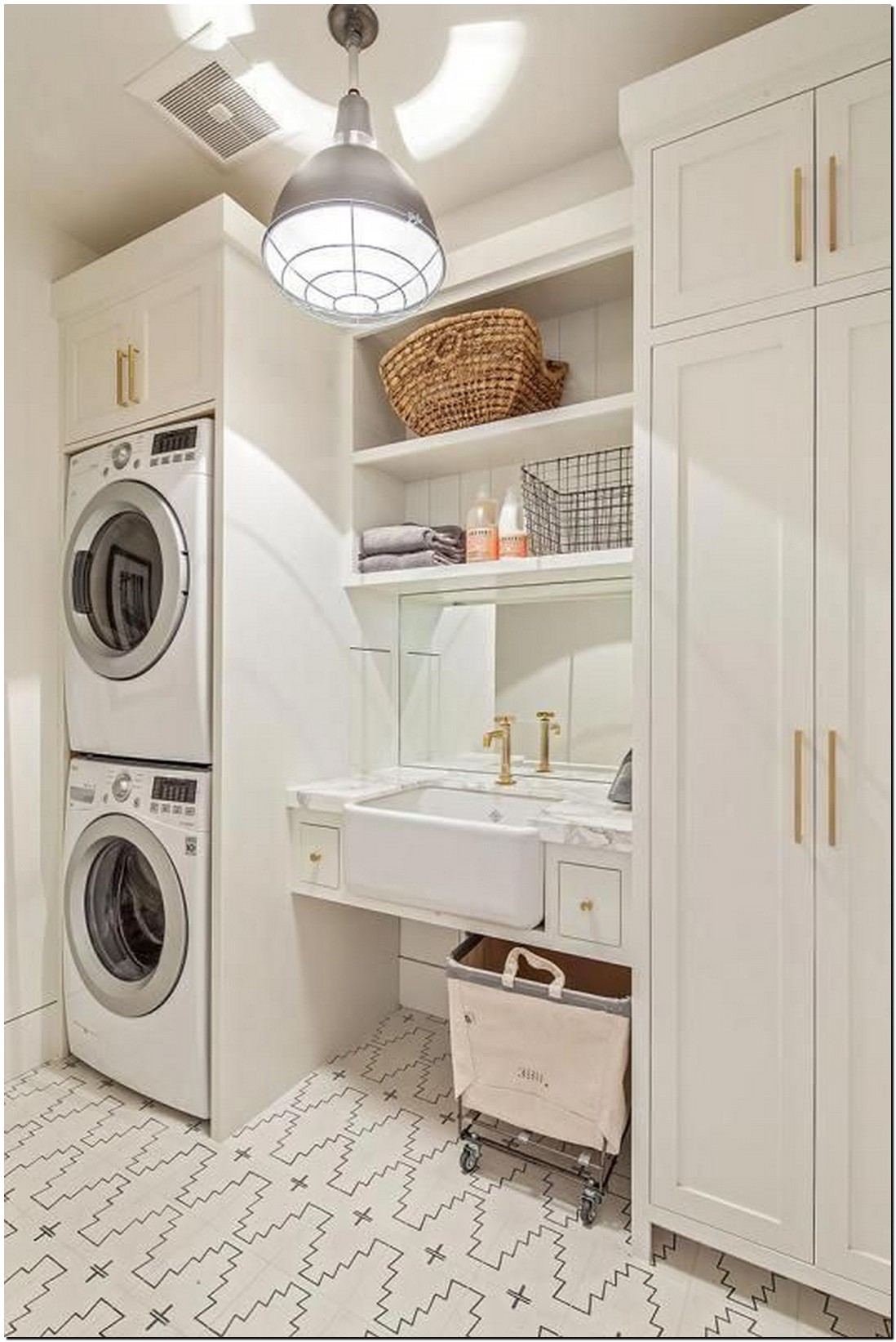 40+ extraordinary design and decoration ideas for small laundry rooms 44