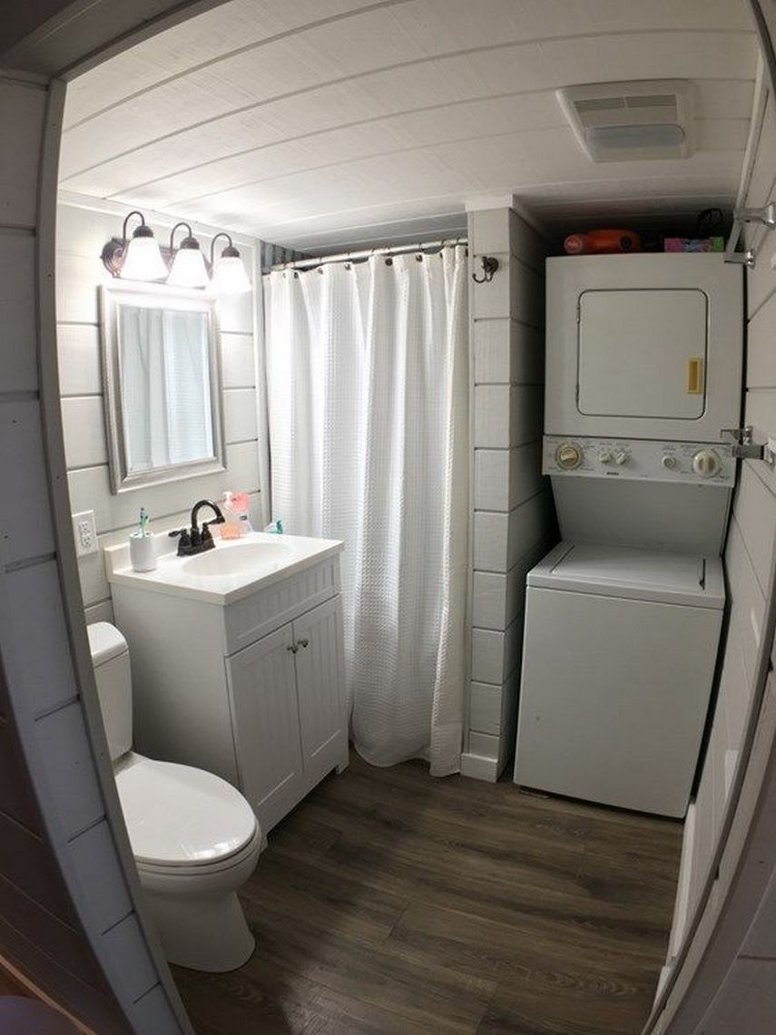 48 Amazing Tiny House Bathroom Remodeling Ideas 1