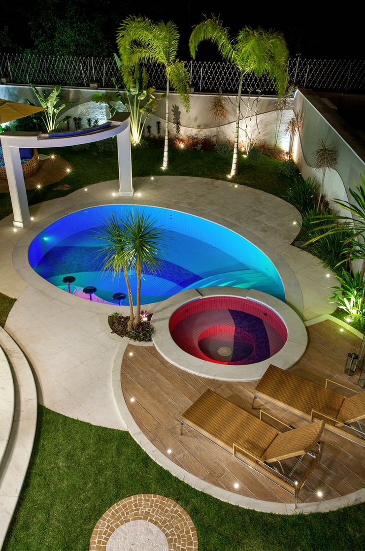 60 Amazing Backyard Pool Ideas To Transform Yourself into a Relaxing Place 54