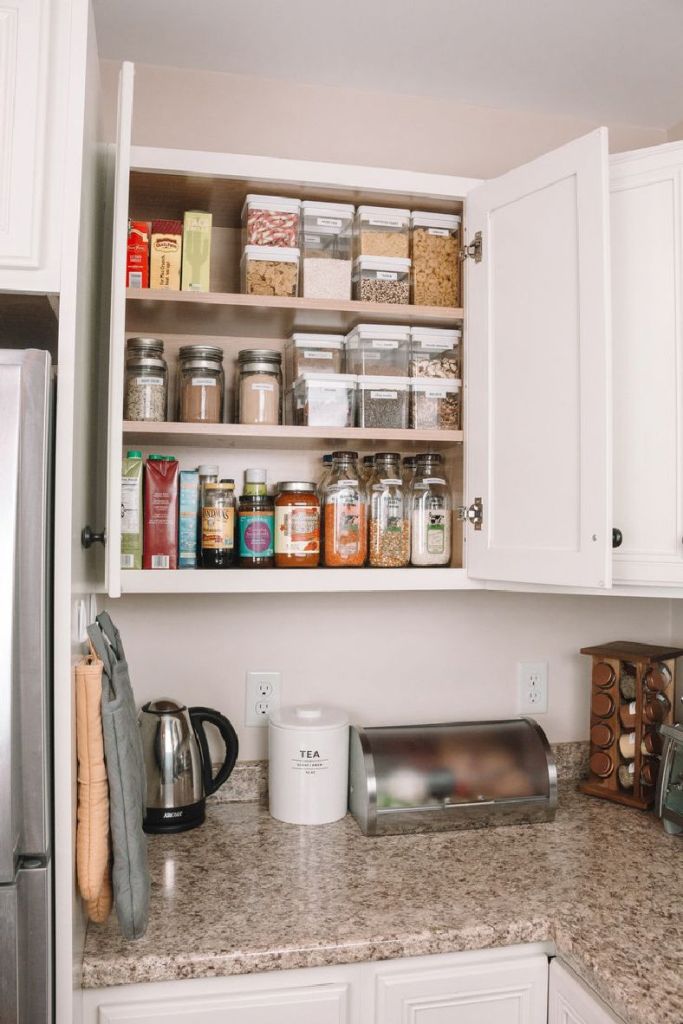 The Smart Way to Organize Your Kitchen Cabinets 19