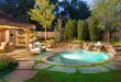 25 Ideas for Decorating Backyard Pools | Small backyard pools .
