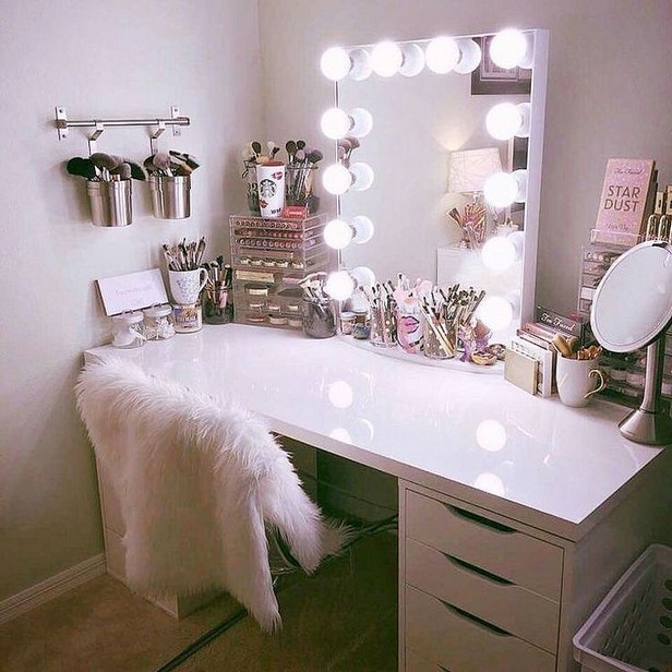 30 Delightful Makeup Mirror with Lighting for Fashionable .