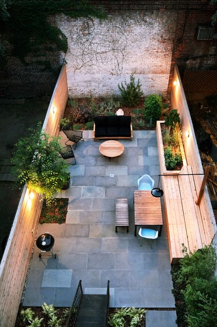 18 Great Design Ideas for Small City Backyards | Backyard patio .