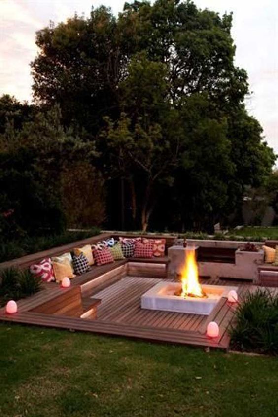 Easy And Cheap Backyard Seating Ideas
