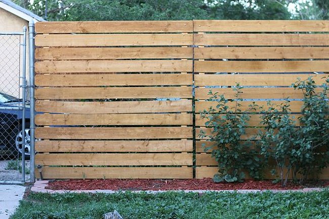 Genius! The Easy Way to Add Privacy to a Chain-Link Fence - Bob Vi