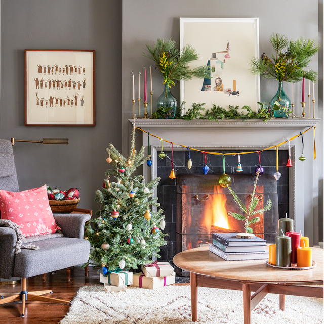 32 Stylish and Cozy Christmas Living Room Decor Ide