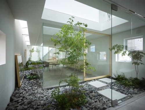 Modern Inner Garden House Innovative Design - ArchInspire .