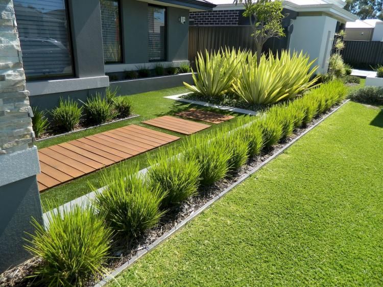20+ Beautiful Front Yard Landscaping Ideas on A Budget .
