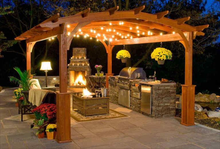 Outdoor Kitchen Ideas for Better Backyard Living with Natural Sto
