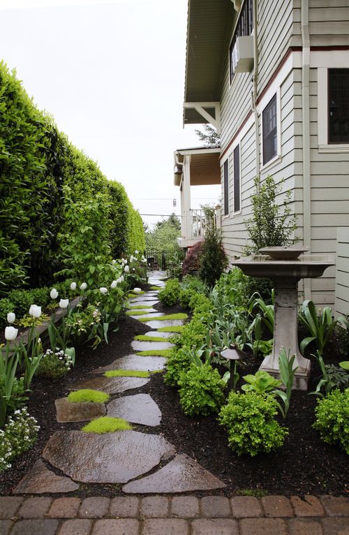 How To Make The Most Of Your Side Yard | Side yard landscaping .