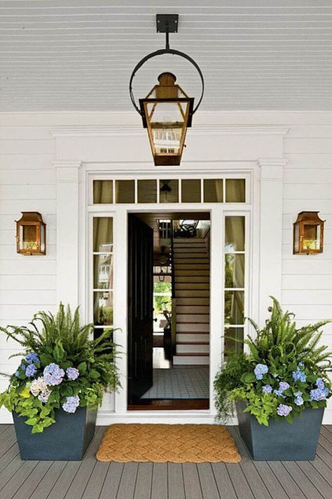 40+ Pretty Front Door Flower Pots that will Add Personality to .