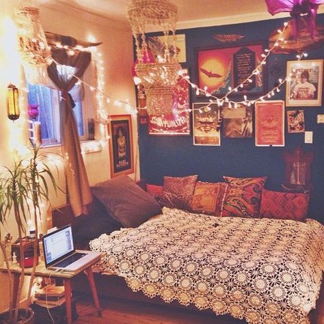 Teen Bedroom the Hippie Way – Retro Decor