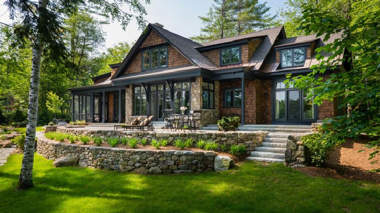 Popular delightful two mountain house design ideas 36 | homezide