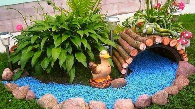 10 Creative and Unique Small Garden Decor Ideas - Simphome | Small .