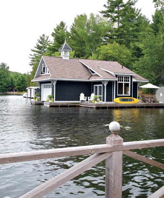 SMALL BOATHOUSE WITH BIG COTTAGE CHARM | COCOCOZY | Waterfront .